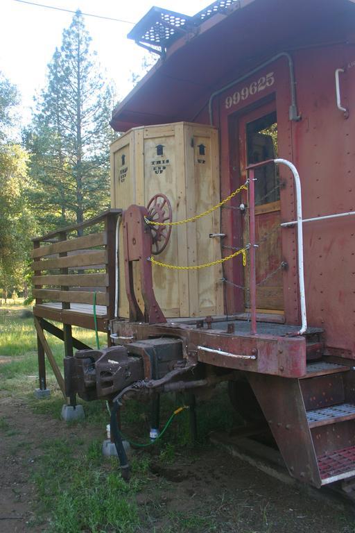 Little Red Caboose Villa Oakhurst Luaran gambar